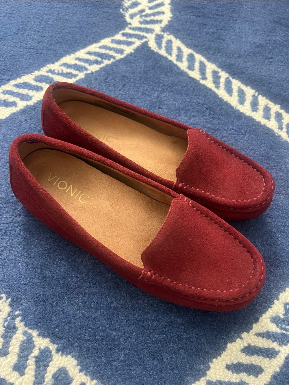Vionic Women's Burgundy Suede Slip-On Loafers